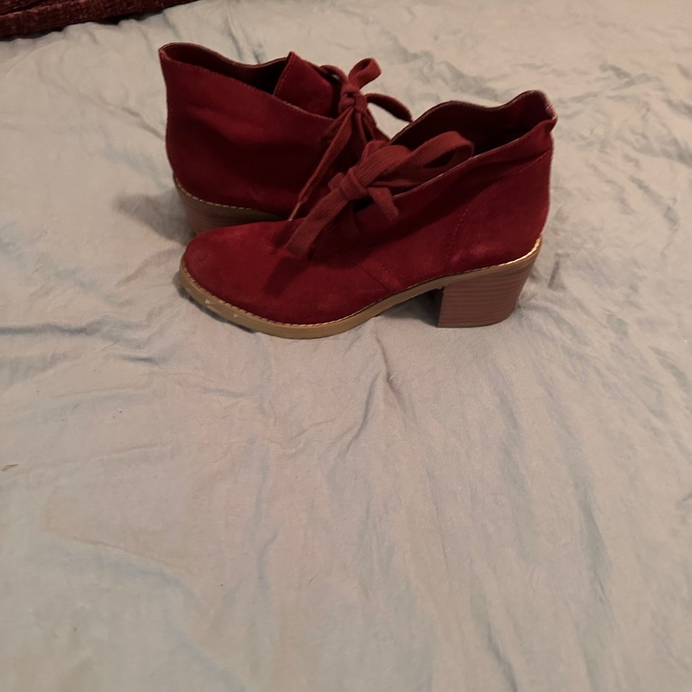 Sbicca Red Ankle Booties with Chunky Heel